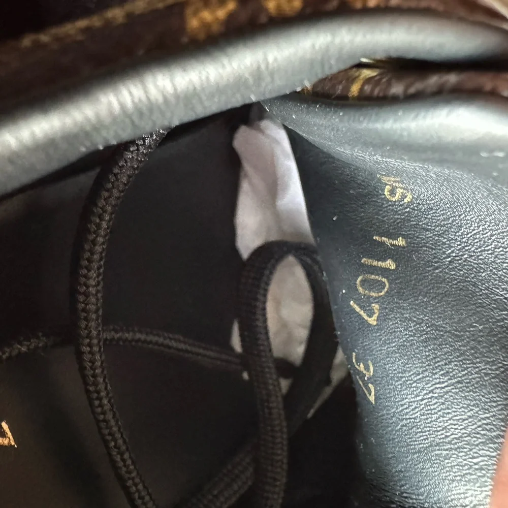 Louis Vuitton Monogram FrontRow Women’s Sneakers New in Box - Picture 9 of 14
